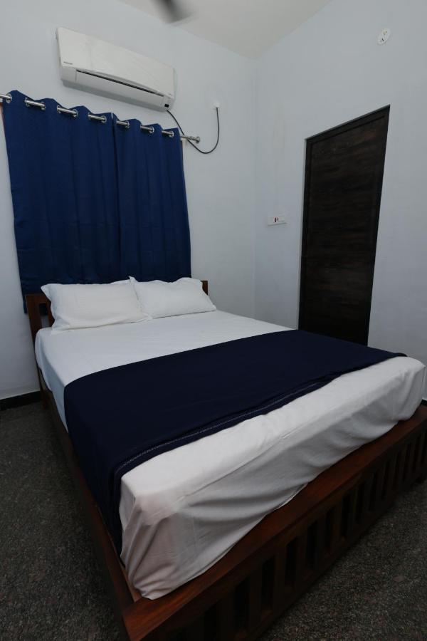 Omkara - The Fives Guest House Tiruvannamalai Exterior photo